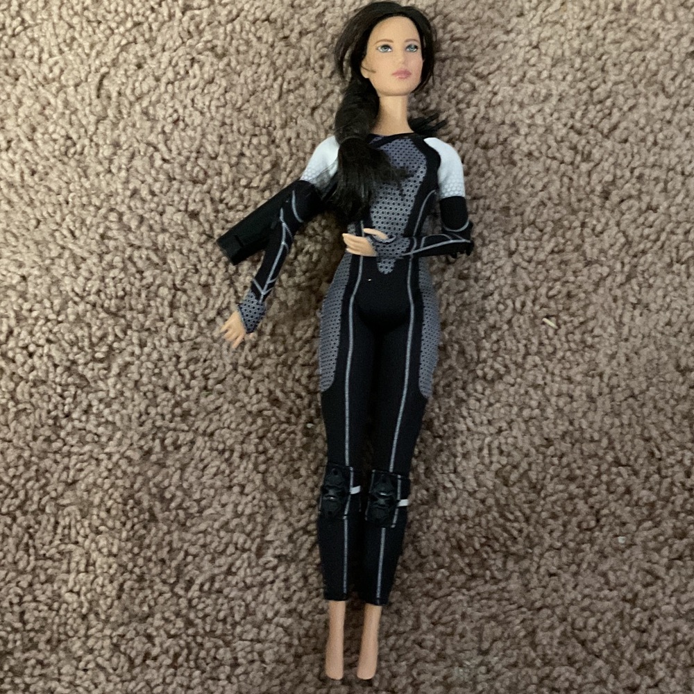 Barbie Hunger Games Catching Fire Katniss Doll